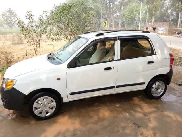 https://images10.gaadi.com/usedgaadi-sellcar/UsedCar/e9d3819a-52f6-4831-a0b1-f82d8b59b3cb/12612f99-6ff2-4550-9147-46f0926405d9.jpg?imwidth=6401