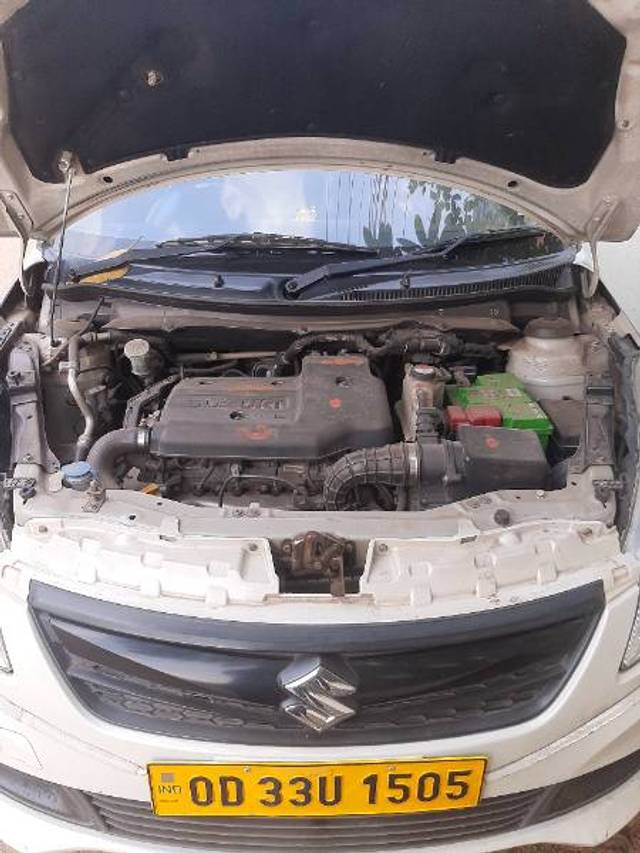 https://images10.gaadi.com/usedgaadi-sellcar/UsedCar/e9e45ac5-24c7-4407-ba38-8946da8cd905/d262bf7f-479f-4b28-a5fa-2e52071bbb52.jpg?imwidth=6401