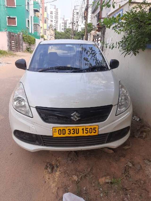 https://images10.gaadi.com/usedgaadi-sellcar/UsedCar/e9e45ac5-24c7-4407-ba38-8946da8cd905/d9607f8b-adb1-484c-b4ca-9e0f5a528f21.jpg?imwidth=6400