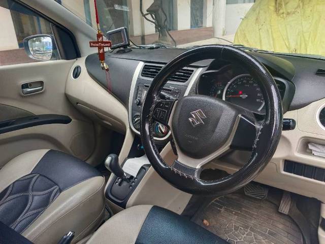 https://images10.gaadi.com/usedgaadi-sellcar/UsedCar/e9f6dc04-1fff-46aa-8901-220cea4137c1/799e5c43-0ed5-4013-82da-731c61199752.jpg?imwidth=6402