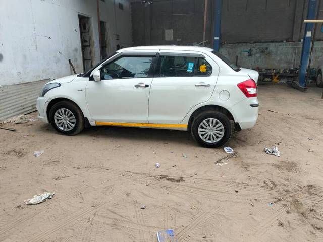 https://images10.gaadi.com/usedgaadi-sellcar/UsedCar/ea25a4a1-bb06-42a4-b18f-1d85e34d4610/5f7afa07-623b-4be3-9cbb-f7422f69e077.jpg?imwidth=6400