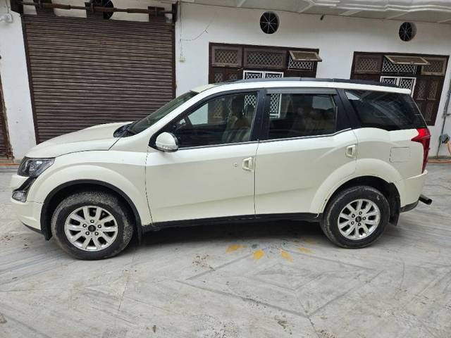 https://images10.gaadi.com/usedgaadi-sellcar/UsedCar/ea26bdce-6f7f-46b1-96ce-e1e49c9f9384/7fa22591-c4ab-410e-96c7-5013359641de.jpg?imwidth=6402