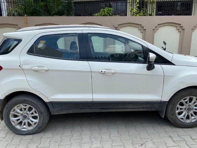 https://images10.gaadi.com/usedgaadi-sellcar/UsedCar/ea2a6ec5-4fc9-47fc-ad15-9815c9385cf0/5571c01f-9b8f-4cb7-97f2-0099519051c8.jpeg?imwidth=6401