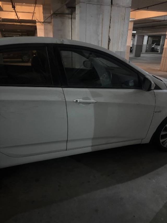 https://images10.gaadi.com/usedgaadi-sellcar/UsedCar/ea2e301d-b865-4bd3-a931-9d5a5f3c38dc/ef1b1f34-7697-4d51-9fad-50d22787a590.jpeg?imwidth=6401