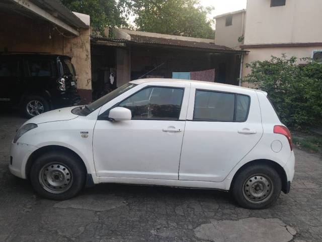 https://images10.gaadi.com/usedgaadi-sellcar/UsedCar/ea53a23e-48fe-4571-b17c-0e0bf9e3b548/683107c3-9abb-44d0-aead-8c4b400df1d3.jpg?imwidth=6402