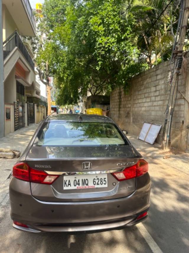 https://images10.gaadi.com/usedgaadi-sellcar/UsedCar/eaa0b76b-8876-4a7d-9791-d20c821b7e47/befb8bab-ea15-4bbf-9aeb-7a0a618acda6.jpeg?imwidth=6401
