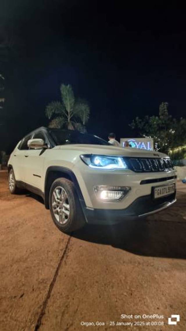 https://images10.gaadi.com/usedgaadi-sellcar/UsedCar/eaa355b8-a9ec-42cb-b802-f08b88666b12/744457f6-906e-41fd-9d8b-241790c18108.jpg?imwidth=6402