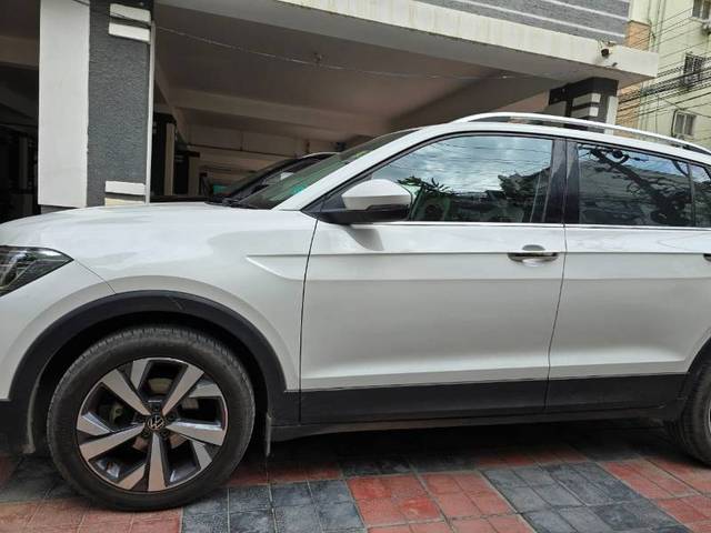 https://images10.gaadi.com/usedgaadi-sellcar/UsedCar/eaadc35d-4806-41fa-a6ca-31999df3e755/35358569-21a0-4bd5-a798-fb8a4de8c7de.jpg?imwidth=6400