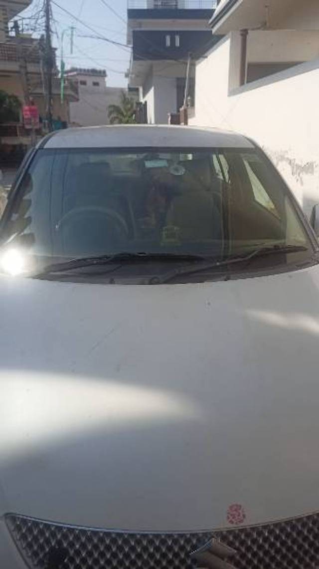 https://images10.gaadi.com/usedgaadi-sellcar/UsedCar/eaddf5c0-2991-45b4-acc1-aae0980b911f/6b5f561d-13eb-4dfb-b74d-b9e50ff0e3ea.jpg?imwidth=6400