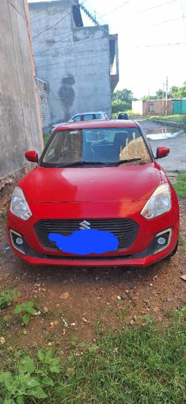 https://images10.gaadi.com/usedgaadi-sellcar/UsedCar/eb20a52f-1915-4f00-bda1-0b17066b9164/8ce4062f-396a-41e0-be47-3478de953f35.jpg?imwidth=6402