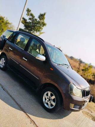 Mahindra Quanto Mahindra Quanto C8