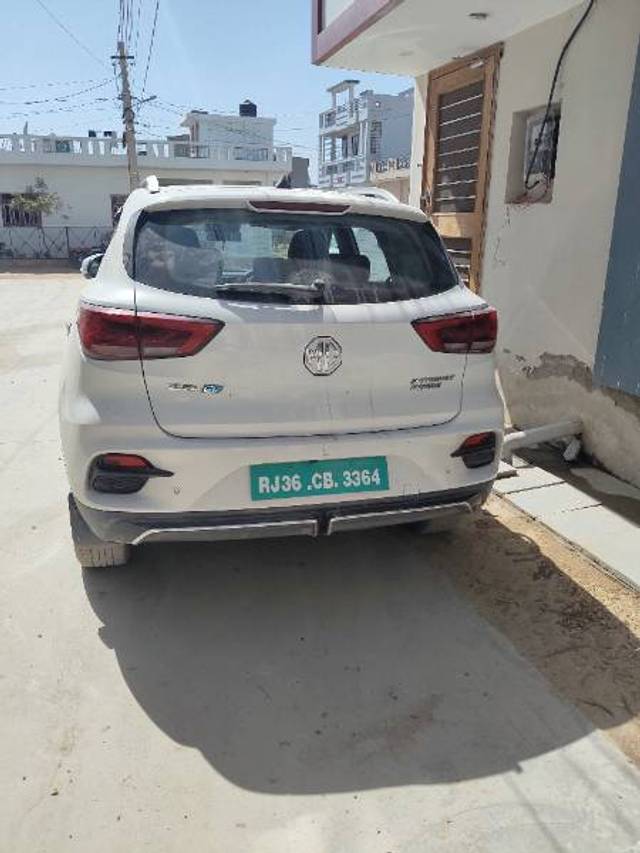 https://images10.gaadi.com/usedgaadi-sellcar/UsedCar/eb4e9245-d6cb-445c-a2e1-3783d70b5a36/f40ca34b-6a69-4234-a190-295c2754bf83.jpg?imwidth=6401