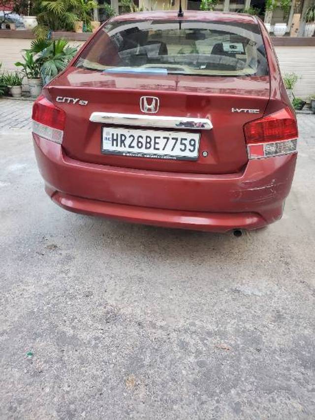 https://images10.gaadi.com/usedgaadi-sellcar/UsedCar/eb673291-ba9d-41d3-9611-866a9858be0d/67ec12bb-053d-4e41-b41d-c84a951cdb19.jpg?imwidth=6402