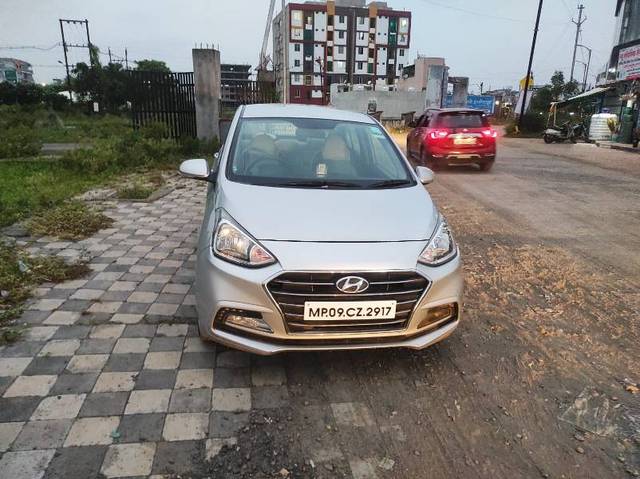 https://images10.gaadi.com/usedgaadi-sellcar/UsedCar/eb6aabd0-9c9e-42bd-bbcb-6bee8747da63/c7811ae1-6d8c-49bb-882c-78b7507bdbde.jpg?imwidth=6400