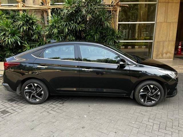 https://images10.gaadi.com/usedgaadi-sellcar/UsedCar/eb7554c4-7878-4c30-b53c-029026f8b236/9f0f0d20-03ec-4aee-8b5b-77c64d1b7e5d.jpg?imwidth=6402