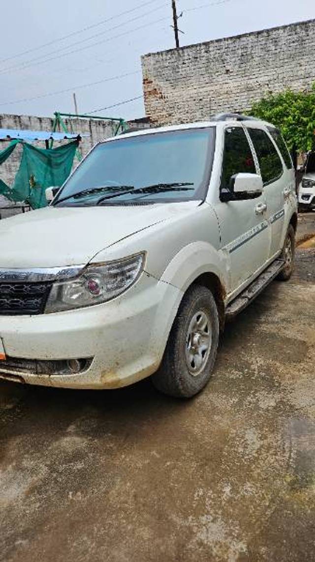 https://images10.gaadi.com/usedgaadi-sellcar/UsedCar/ebef1431-a430-40c5-b5dd-94c88305a2a7/cea695ed-948a-49c0-b054-3a6f0590e38a.jpg?imwidth=6400