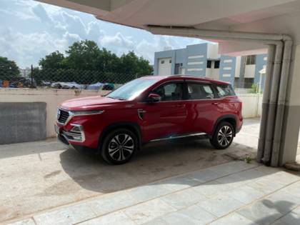 MG Hector Hybrid Smart MT MG Hector Hybrid Smart MT