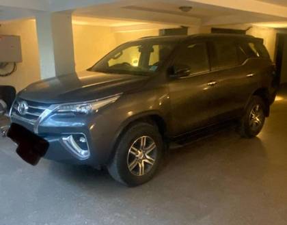 Toyota Fortuner 2.8 2WD AT BSIV Toyota Fortuner 2.8 2WD AT BSIV