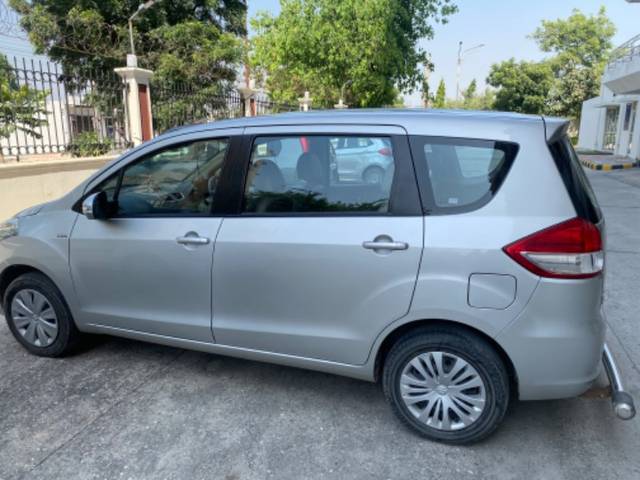 https://images10.gaadi.com/usedgaadi-sellcar/UsedCar/ecacf235-a025-4a7f-8d83-1cb239aab776/0c948106-a8f8-40ef-ac4a-7a75935601b0.jpeg?imwidth=6402
