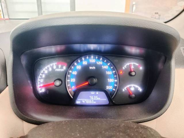 https://images10.gaadi.com/usedgaadi-sellcar/UsedCar/ecb844f5-4d11-4629-b024-72ff020b08bd/58e4be3d-c130-4a24-afa4-28b062c0be18.jpg?imwidth=6400