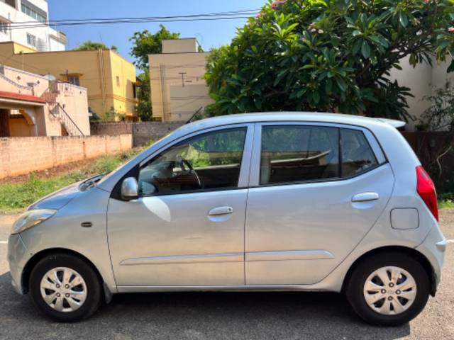 https://images10.gaadi.com/usedgaadi-sellcar/UsedCar/ecc65d93-6bc3-47ef-a503-4043c8df57e9/34b59503-2b5b-4025-9613-6dcb221fc7b1.jpeg?imwidth=6402