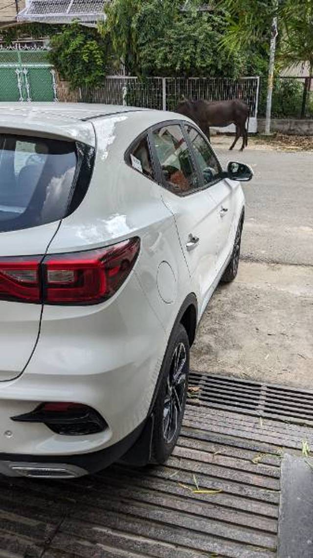https://images10.gaadi.com/usedgaadi-sellcar/UsedCar/ed6595db-29c5-4a36-a58c-d193106ced28/c5cc50c0-70ce-46e0-afc3-3e20678f4f2a.jpg?imwidth=6401
