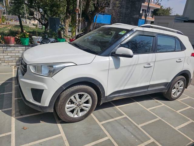 https://images10.gaadi.com/usedgaadi-sellcar/UsedCar/ed735e69-8f9c-430f-b84e-87b9f4d96fc0/faa06993-385c-4585-80b1-dc8b625e71ce.jpeg?imwidth=6400