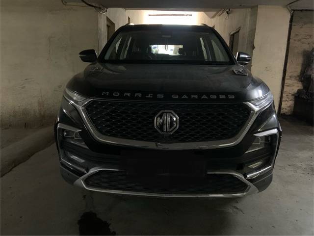 https://images10.gaadi.com/usedgaadi-sellcar/UsedCar/ed811a7b-e74a-462c-a929-0b5af7c94edd/8b1b4d5f-35d8-4ad2-8054-fc3daee2ca4f.jpeg?imwidth=6402