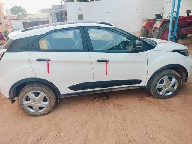 https://images10.gaadi.com/usedgaadi-sellcar/UsedCar/ededb36b-6fec-4fa2-ba8c-617aa4dbcc1b/ae157553-ea72-462e-998c-ae207345acac.jpg?imwidth=6401