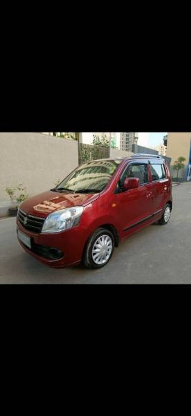 https://images10.gaadi.com/usedgaadi-sellcar/UsedCar/ee324fda-3a1e-4796-b127-747a2f3b136d/8333ec9d-ffb5-465f-859b-6ed3e59dca55.jpg?imwidth=6402