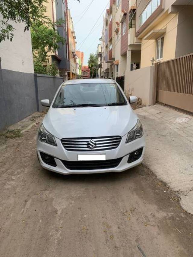 https://images10.gaadi.com/usedgaadi-sellcar/UsedCar/ee68de38-bec6-41e1-8c42-ab42fe4e5028/789a8924-951f-4d6c-a5d1-c72d6a0127c8.jpg?imwidth=6400