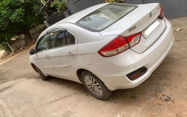https://images10.gaadi.com/usedgaadi-sellcar/UsedCar/ee68de38-bec6-41e1-8c42-ab42fe4e5028/c052e35e-8507-4e47-b6e8-f3dd90197d00.jpg?imwidth=6402