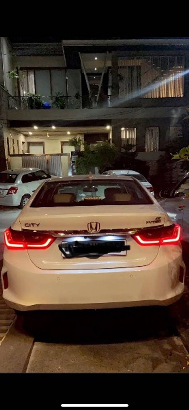 https://images10.gaadi.com/usedgaadi-sellcar/UsedCar/eea9cfa5-fb34-481b-b6c6-17f39ff01b2e/9f7c8aa6-41f6-4110-a28e-c7b46cbdb322.jpeg?imwidth=6402