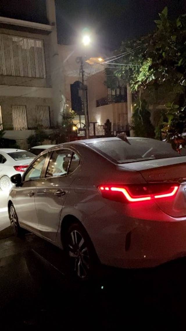 https://images10.gaadi.com/usedgaadi-sellcar/UsedCar/eea9cfa5-fb34-481b-b6c6-17f39ff01b2e/b549a894-21c9-4f94-a37f-4d06f9e21e7d.jpeg?imwidth=6401