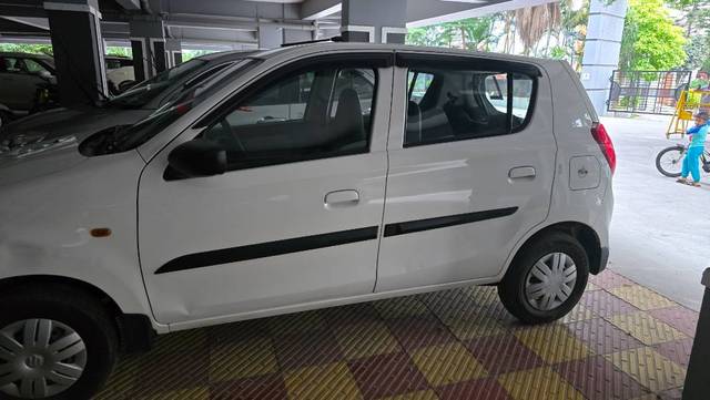 https://images10.gaadi.com/usedgaadi-sellcar/UsedCar/ef14a411-9187-4b82-89b8-a58ac43b4189/2f419a64-cc95-49a3-bf35-ca14c2e5adf7.jpg?imwidth=6402