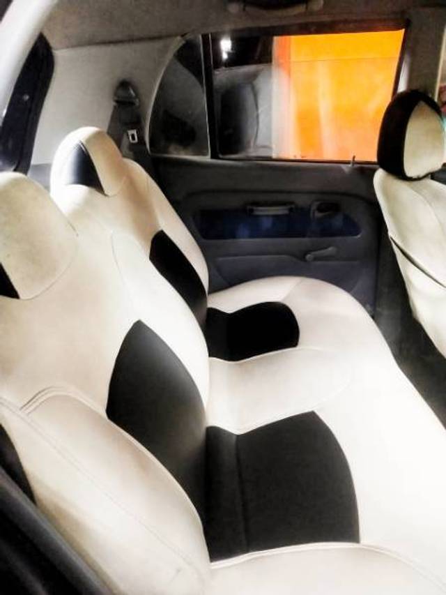 https://images10.gaadi.com/usedgaadi-sellcar/UsedCar/efd27564-afd8-439e-bd32-4c5bddf36e27/53eca10e-133f-47af-9788-80404b7de59b.jpg?imwidth=6402