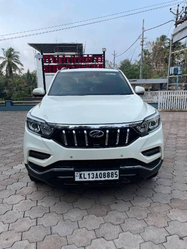 https://images10.gaadi.com/usedgaadi-sellcar/UsedCar/efee6ed8-cbcc-46a5-af5b-a3ce2835da49/cac19f81-ec3b-497a-a9de-6a3a1e5b7b3c.jpeg?imwidth=6400