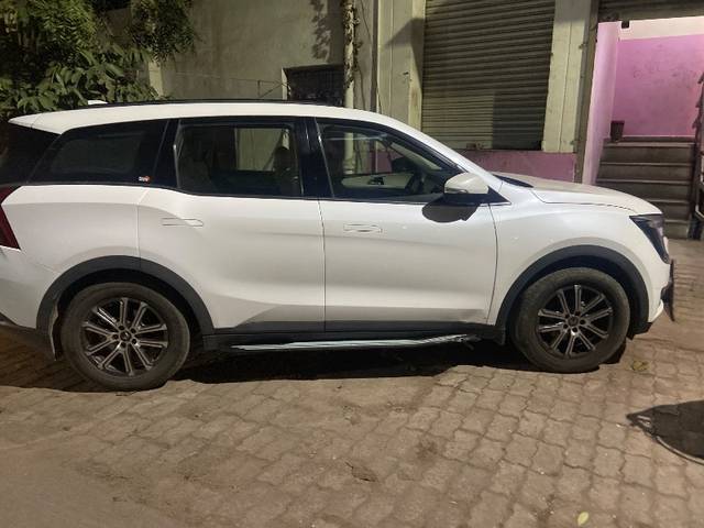 https://images10.gaadi.com/usedgaadi-sellcar/UsedCar/effbaa15-5abe-4215-8933-4d8a186ffb31/5a87f176-7782-4316-986f-04419dc9aee1.jpg?imwidth=6401