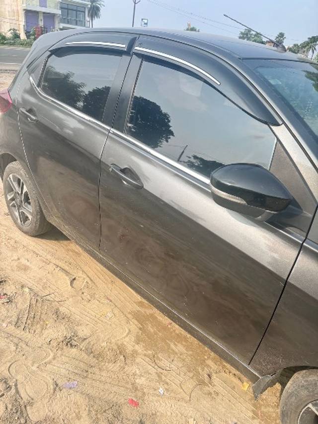 https://images10.gaadi.com/usedgaadi-sellcar/UsedCar/f00e0956-5d2a-423c-96a2-99e2c167bdc0/4b41e981-1351-472e-bafb-29566f1b3ebf.jpeg?imwidth=6401