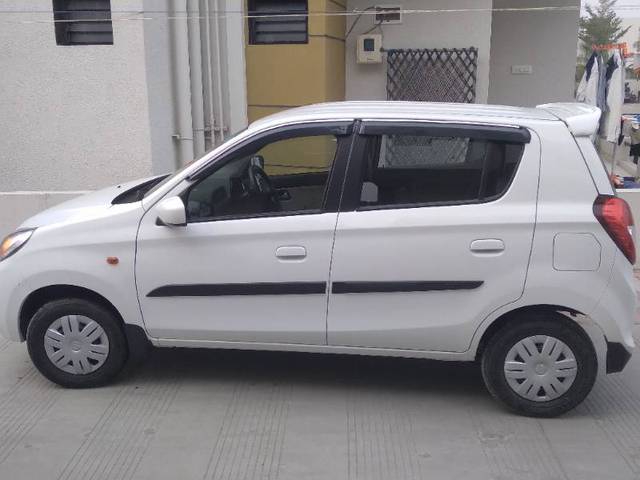 https://images10.gaadi.com/usedgaadi-sellcar/UsedCar/f03440c0-4078-4c37-a90d-3a5bf5a04cbf/2c62dacd-0588-44b7-b5a0-8ac44ee1f0f7.jpg?imwidth=6402