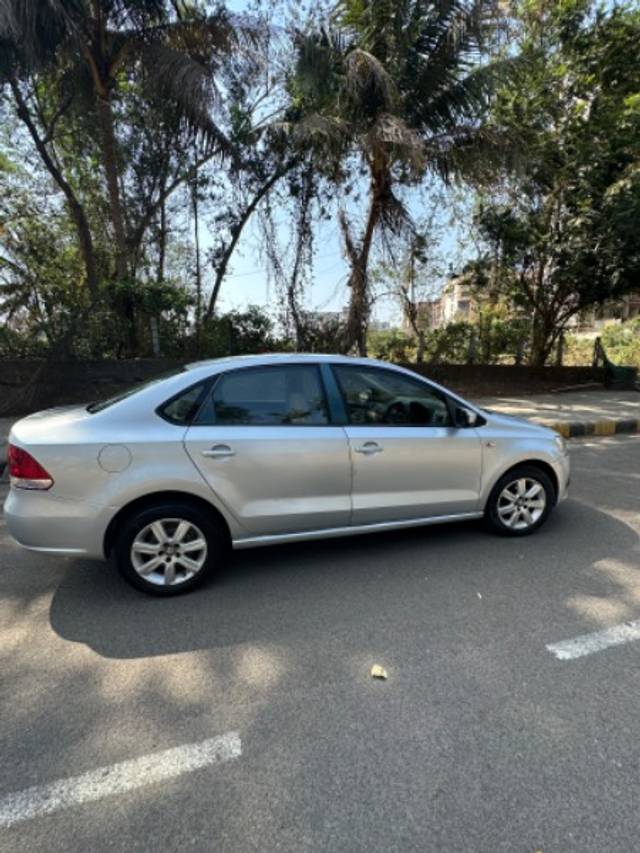 https://images10.gaadi.com/usedgaadi-sellcar/UsedCar/f0591fb4-84cc-488b-b9a5-0ad3c9d3b0d3/636e198f-bed8-44e9-aff5-3d8c3d3cd82c.jpeg?imwidth=6401