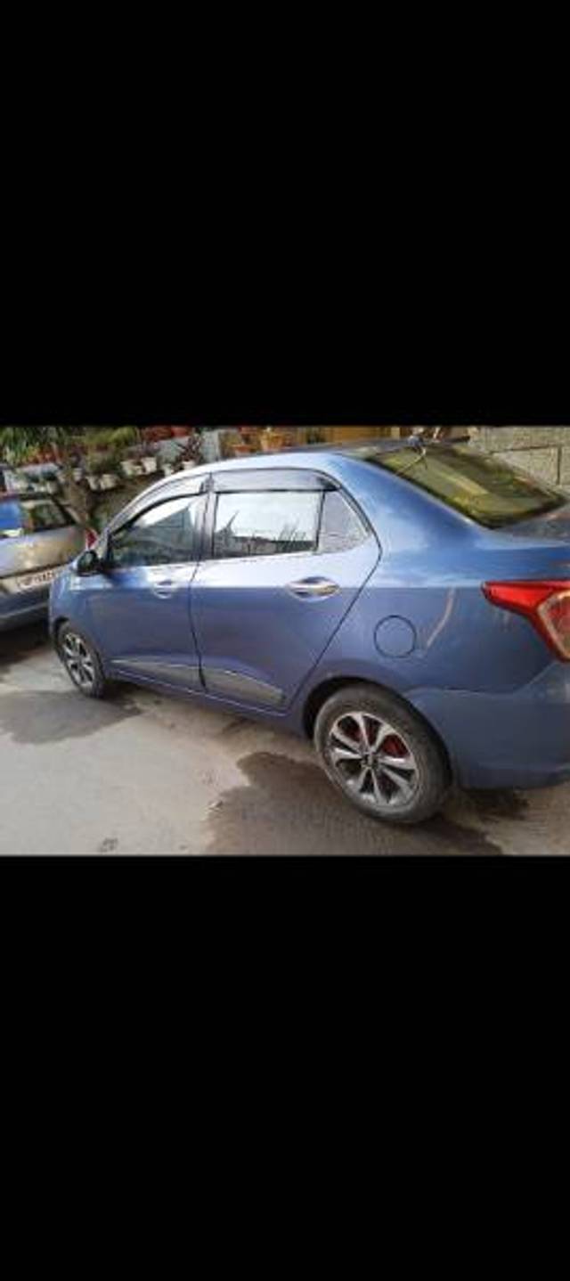 https://images10.gaadi.com/usedgaadi-sellcar/UsedCar/f07ba6c5-6aa5-422c-9afe-09cf5f5f52c7/fb12f49e-aa49-4771-b8da-981a40d300b8.jpg?imwidth=6401