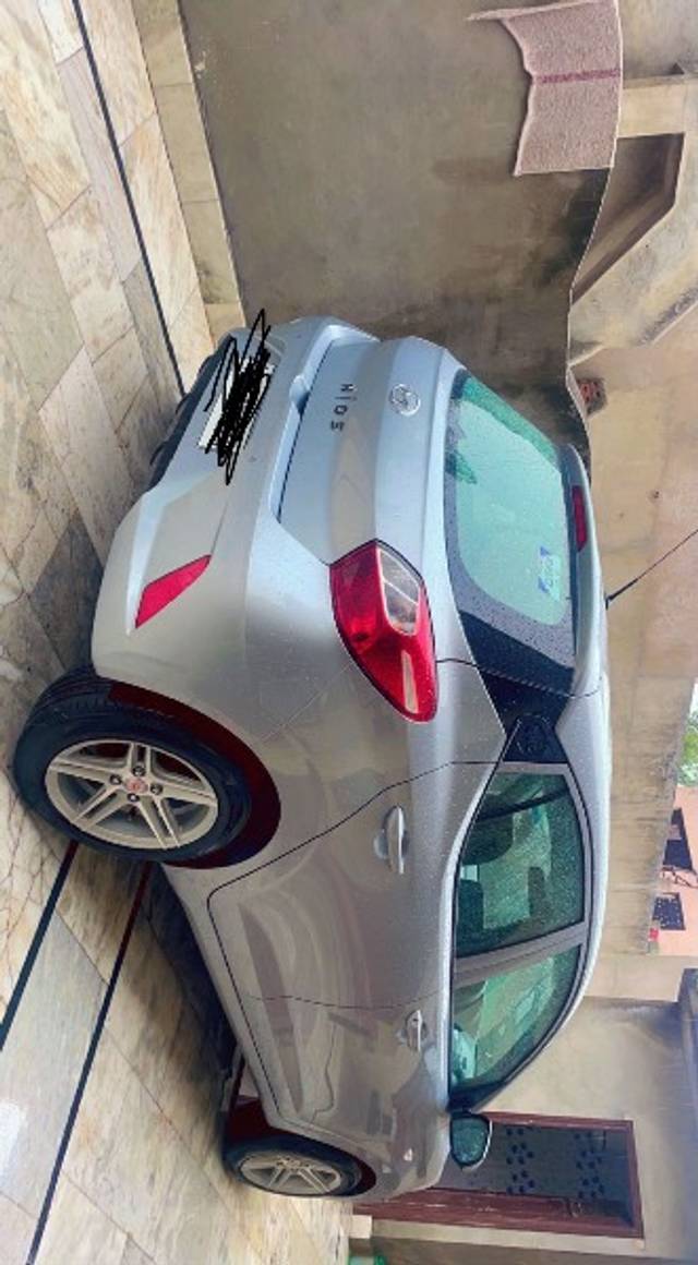 https://images10.gaadi.com/usedgaadi-sellcar/UsedCar/f098672c-8cf7-4129-bb2c-3605c768aee1/d43238f7-0e7a-4f17-9e83-9dcaa82b0827.jpeg?imwidth=6401