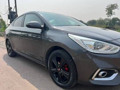 Hyundai Verna VTVT 1.6 SX Hyundai Verna VTVT 1.6 SX