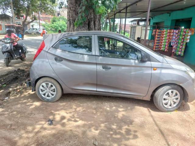 https://images10.gaadi.com/usedgaadi-sellcar/UsedCar/f1081d8b-8935-40a1-b4e8-9f989aca36fe/fb627fe9-f54f-4d04-9767-9eafe6aa8f16.jpg?imwidth=6401