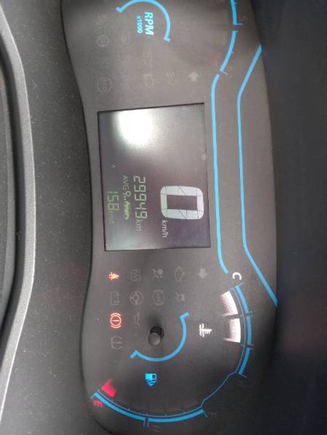 https://images10.gaadi.com/usedgaadi-sellcar/UsedCar/f16df5c8-f596-49cc-8578-b851aae807ed/8b87c716-feee-4d24-899c-59d6269e71e7.jpg?imwidth=6401