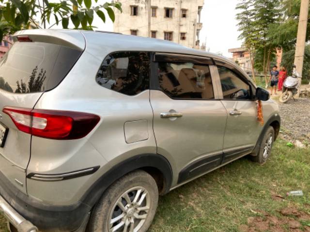 https://images10.gaadi.com/usedgaadi-sellcar/UsedCar/f174185e-515f-463e-9a4a-666c63ba49bd/6352f8c8-99c6-4d88-a278-7dd90295367c.jpeg?imwidth=6401