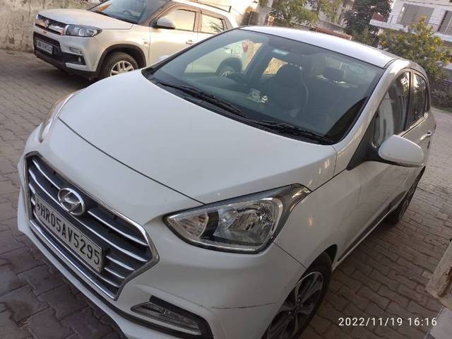 https://images10.gaadi.com/usedgaadi-sellcar/UsedCar/f18a433e-af67-4198-8126-b07ae3970eb3/9ebbd2a2-c68b-400c-b08a-3e3cde1e37b0.jpg?imwidth=6401