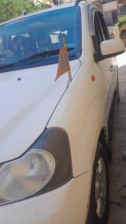 Mahindra Quanto C8 Mahindra Quanto C8