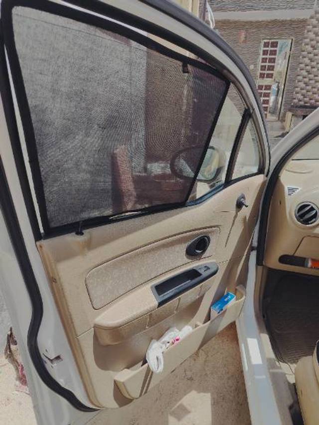 https://images10.gaadi.com/usedgaadi-sellcar/UsedCar/f22de452-1638-4105-8566-0ee47cbd0f3e/34b335af-464f-4e4b-9f57-bb5757f7b96a.jpg?imwidth=6402